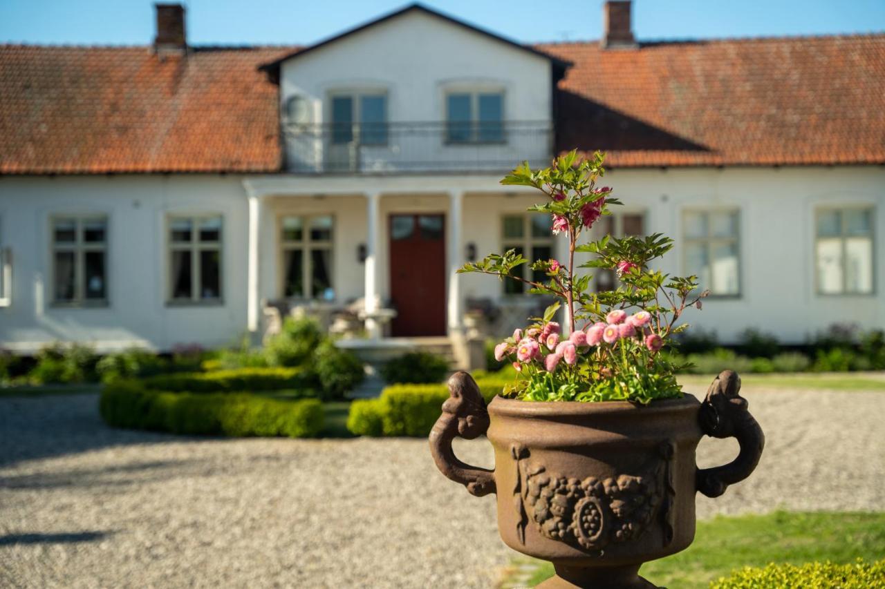 Svabesholms Kungsgards Och Stenshuvud Frühstückspension Kivik
